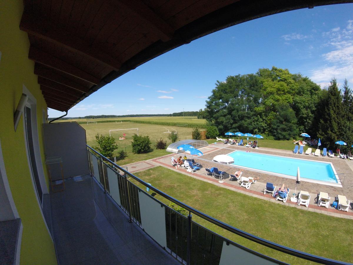 Gasthof Zum Lindenhof Bad Radkersburg Luaran gambar