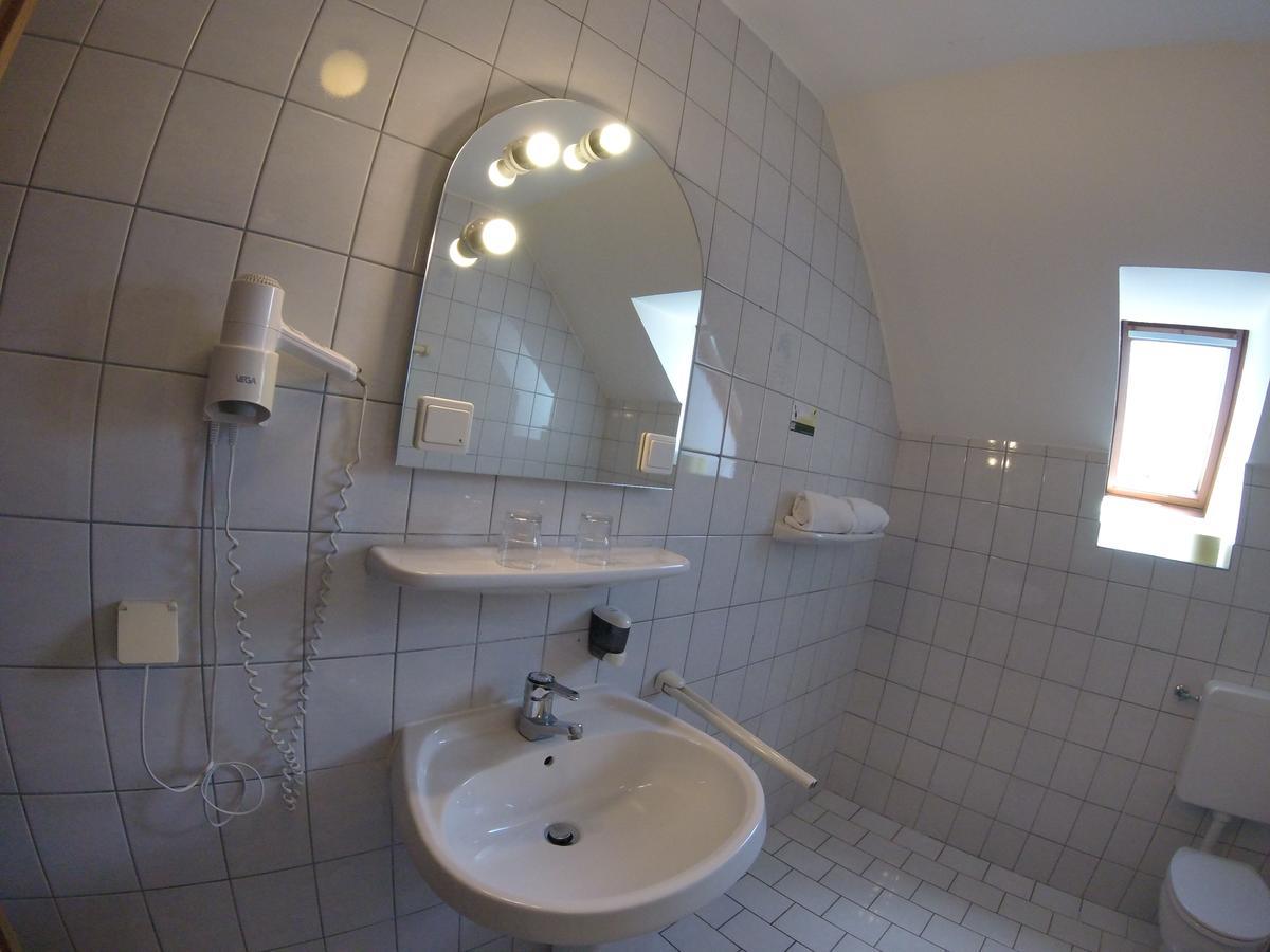 Gasthof Zum Lindenhof Bad Radkersburg Bilik gambar
